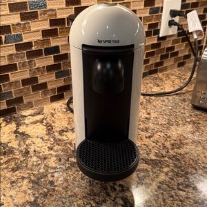 Nespresso Vertuoplus Coffee Espresso Machine (White)